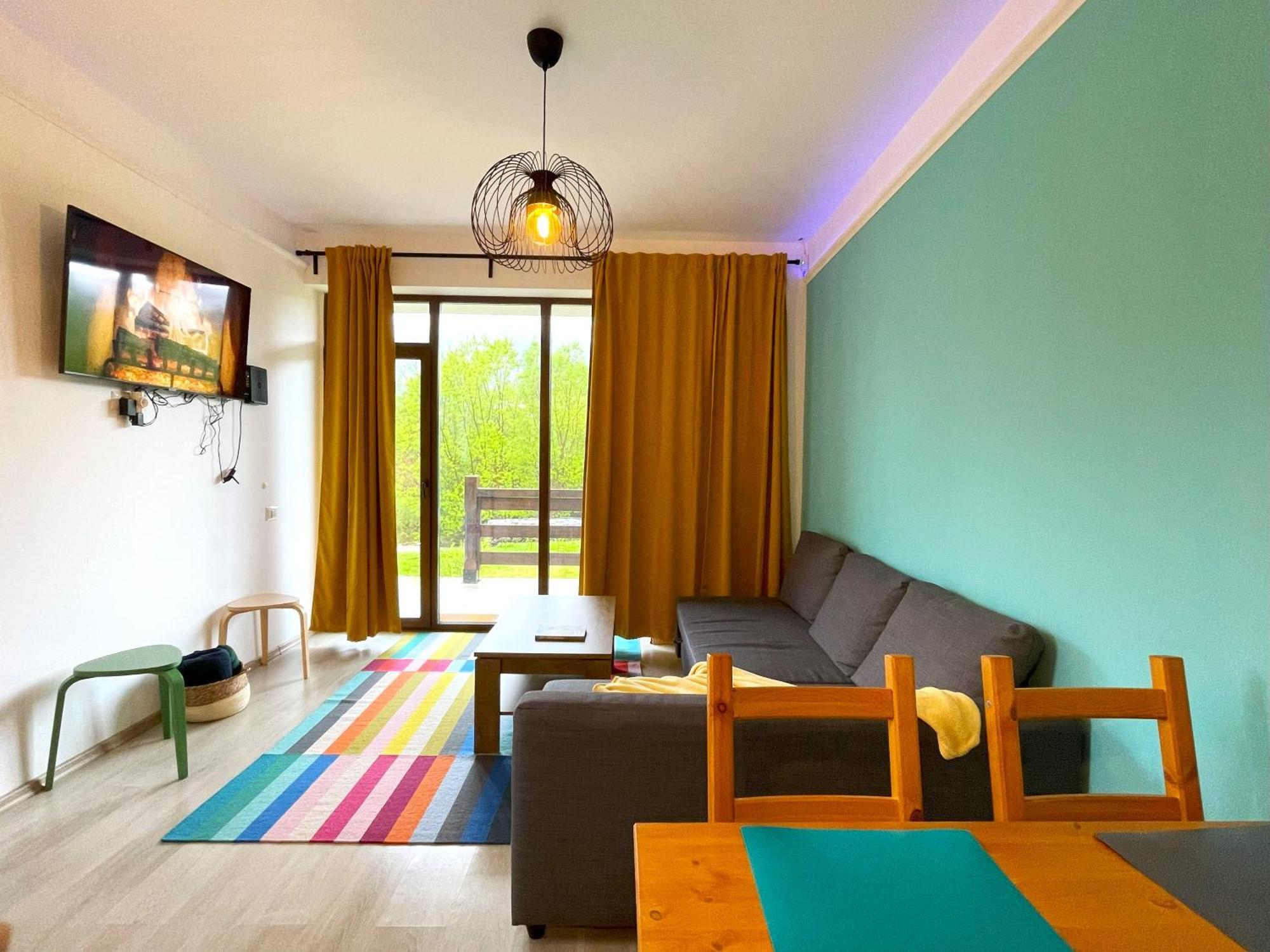 Cozy Riverfront Apartments With Garden And Mountain View Buşteni Eksteriør bilde